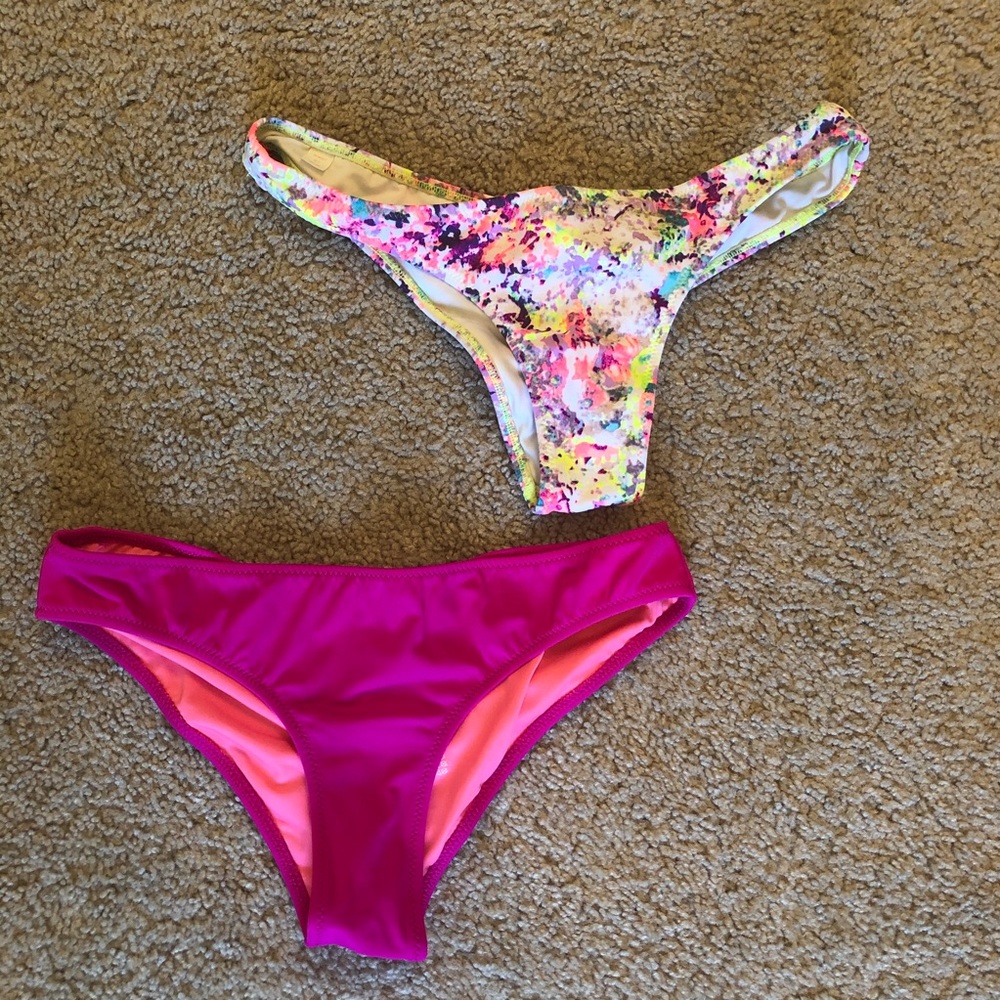 Victoria’s Secret bikini bottom set